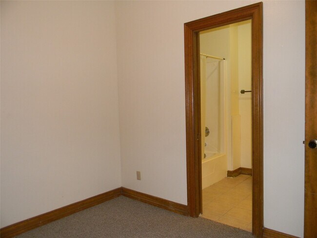 Building Photo - 2315 The Strand