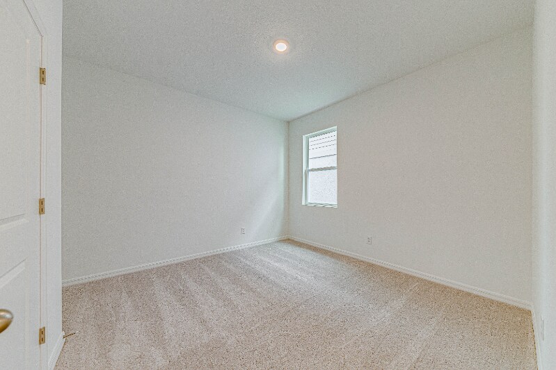 Building Photo - 2354 Lancashire St