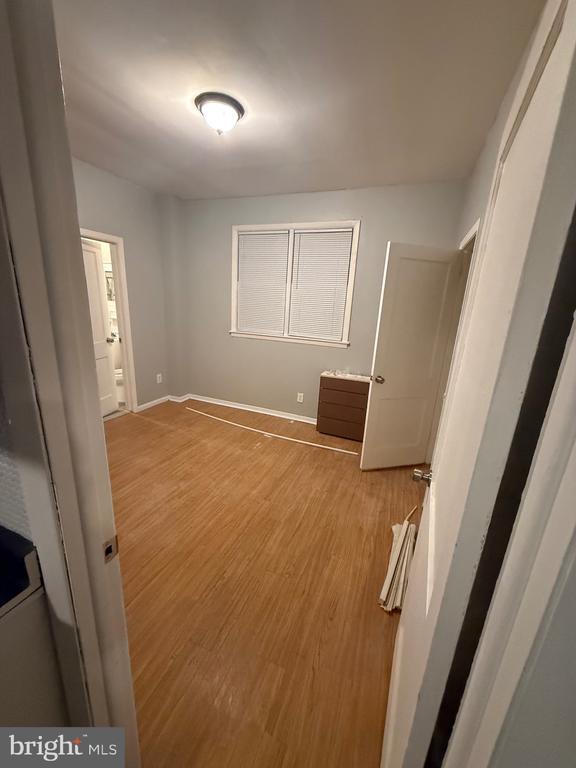 Building Photo - 5 Samuel St