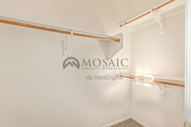 Building Photo - 2317 S 88th Dr