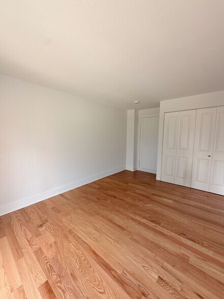 Building Photo - 5630 Pershing Ave