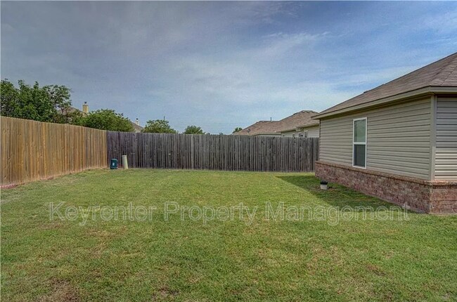 Building Photo - 7613 Lipizzan Rd