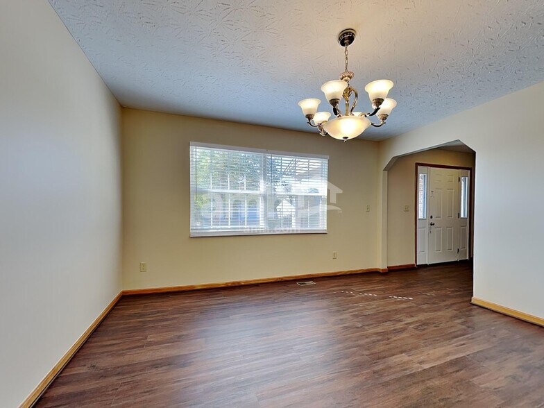 Building Photo - 942 Legacy Ct