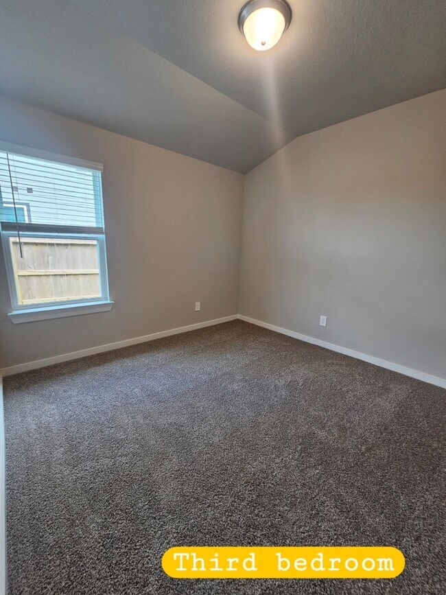 Building Photo - 1402 Copeland Dr