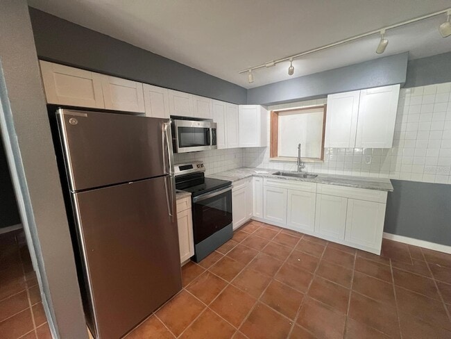 Building Photo - 300 83rd Ave N