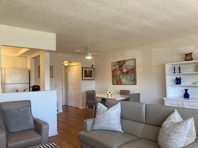 Building Photo - 359 Brighton I