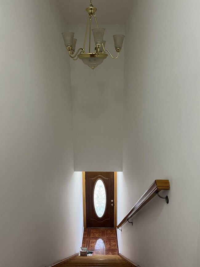 Building Photo - 167 Garfield Ave