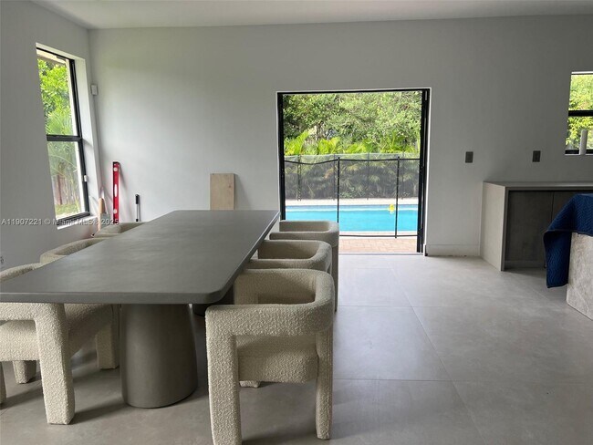 Building Photo - 12790 SW 91 Ave