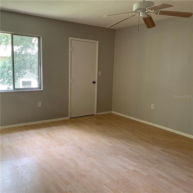 Building Photo - 208 Palmetto Ct
