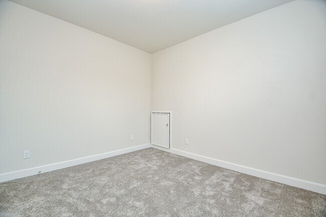 Building Photo - 3223 Rockrose Pl