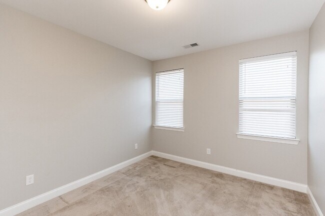 Building Photo - 318 Cornelius Wy