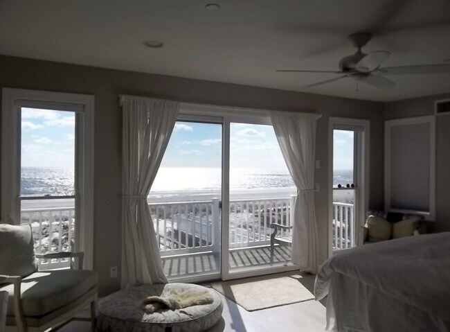 Building Photo - 793 Dune Rd