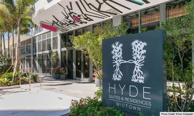 Building Photo - 121 NE 34th St