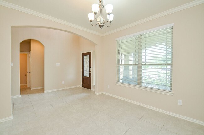Building Photo - Gorgeous 4-bedroom home!