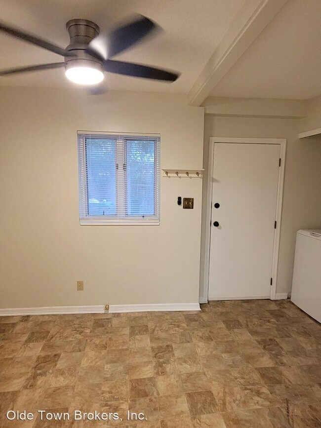 Building Photo - 1 br, 1 bath House - 404 E Anderson Street