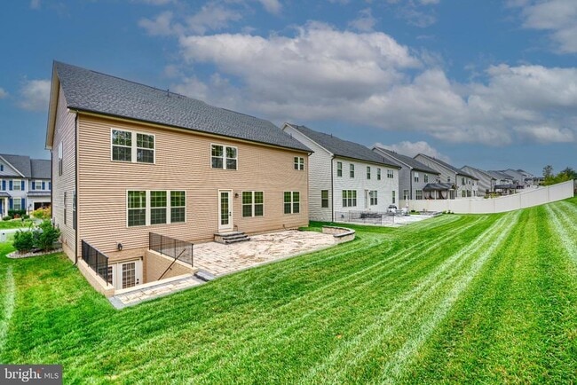 Building Photo - 7123 Starmount Ct