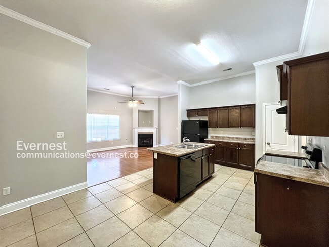 Building Photo - 6437 Arbor Lake Dr W