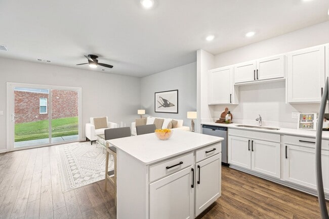 Building Photo - 1017 Keyes Pl