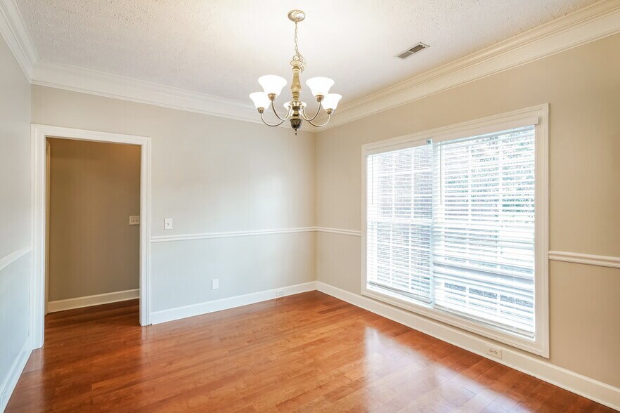 Building Photo - 1744 Potters Ct