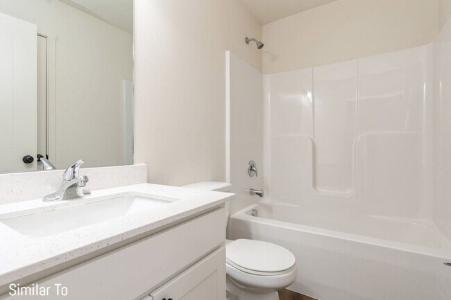 Building Photo - MODERN FINISHES!  3 Bedroom, 2 Bath Home in Altoona