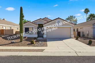 Building Photo - 2440 N Creek Vista Dr