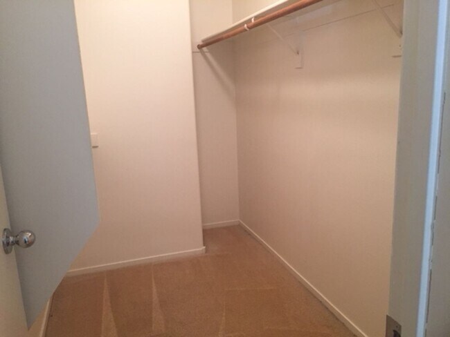 Building Photo - 4-bedroom, 3 bath + Loft!  Mountain's Edge 89178