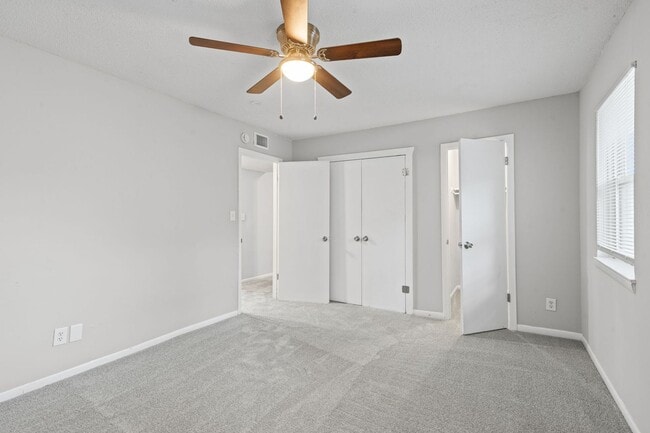 Building Photo - Summer Special! Spacious 3BR Townhome with New Upgrades + $250 Off First Month’s Rent