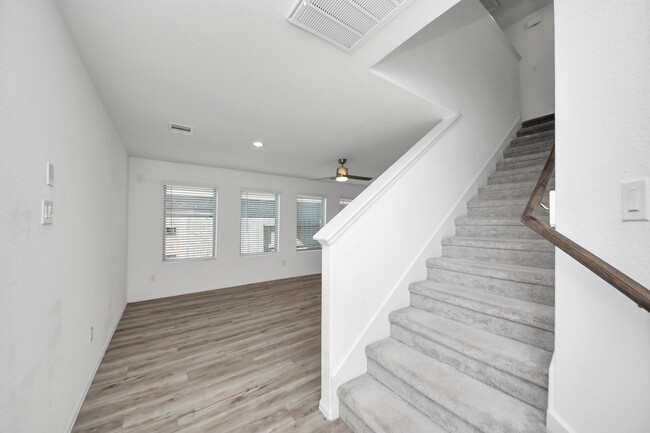 Building Photo - 4307 Palmetto Grv Ln