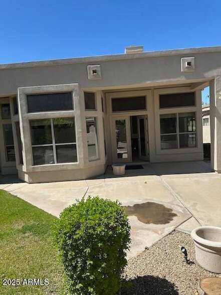 Building Photo - 3631 S Greythorne Way