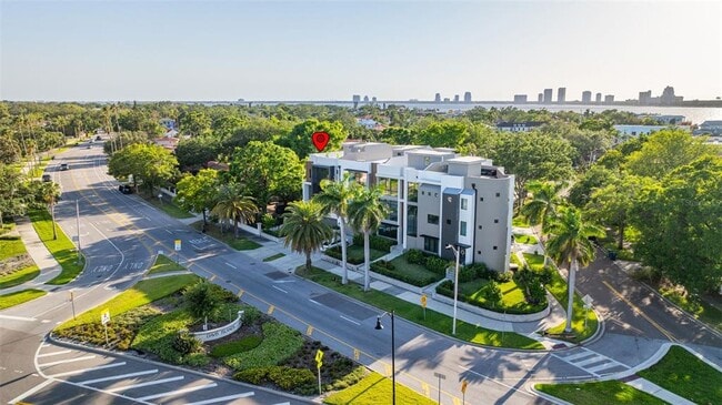 Building Photo - 98 W Davis Blvd