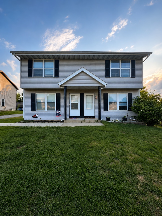 Building Photo - 1312 Falls Ct