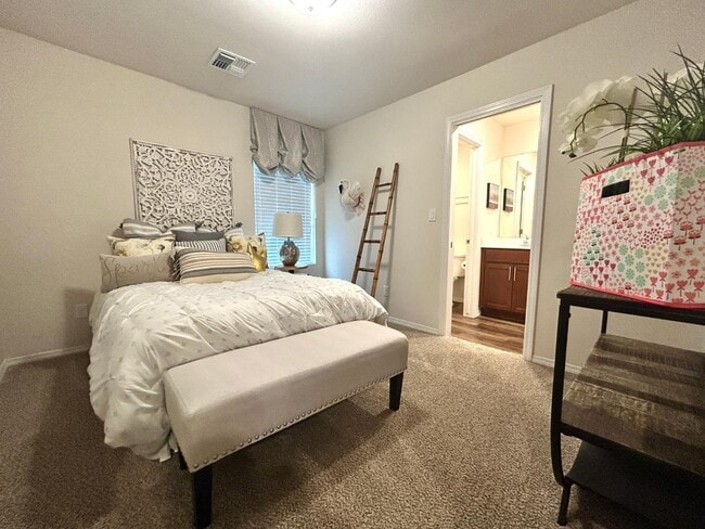 Building Photo - 1218 Tierra Verde Loop