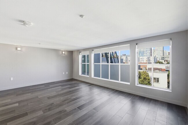 Building Photo - 60 Rausch St