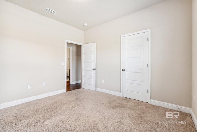 Building Photo - 13149 Kinlock Falls Ave