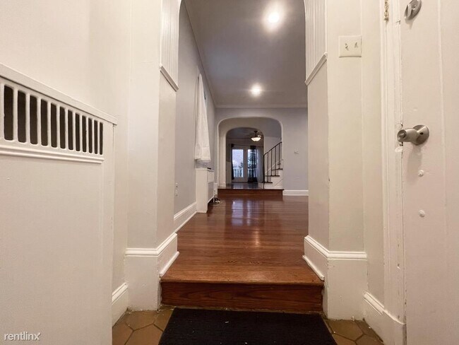 Building Photo - 4 br, 3 bath House - 4447 P St NW
