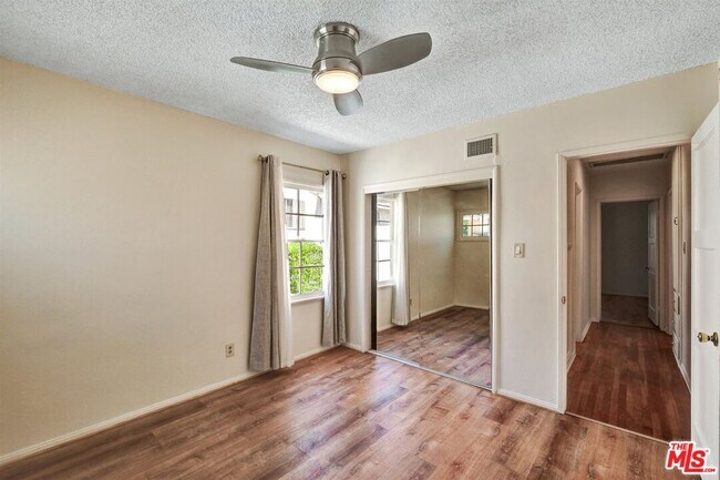 Building Photo - 2511 Castle Heights Ave