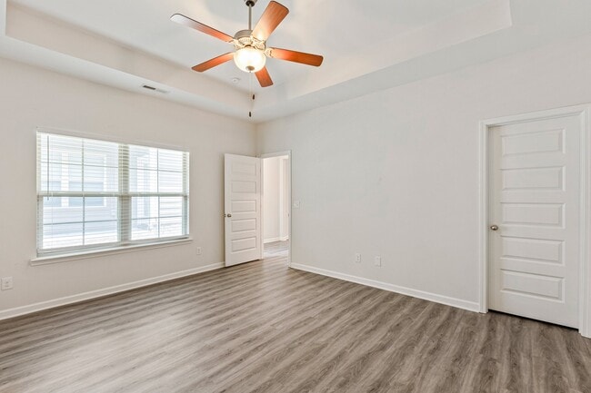 Building Photo - 1436 White Dutch Ln