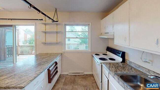 Building Photo - 130 Apple Tree Rd