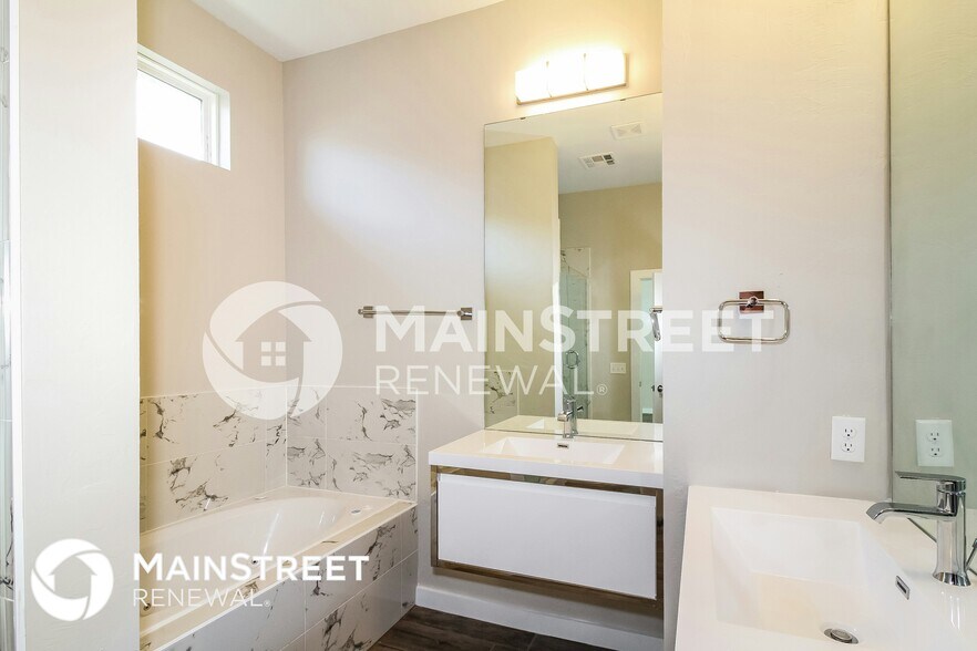 Building Photo - 11315 Paradise Out Ln