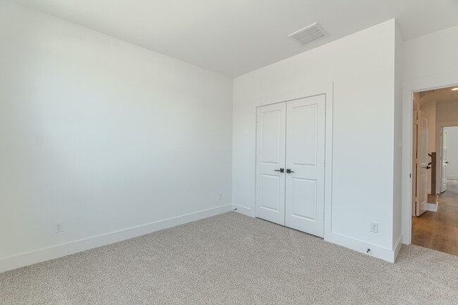 Building Photo - 7707 Inwood Grv Ln