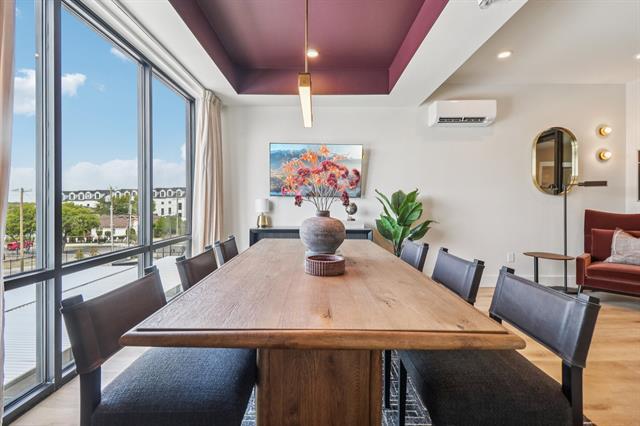 Building Photo - 405 N Ewing Ave