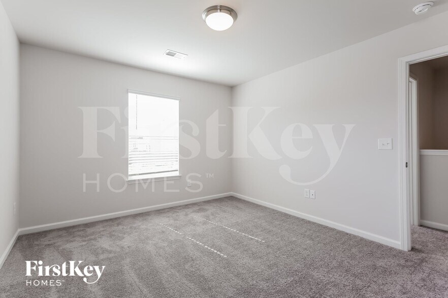 Building Photo - 503 Carronade Ct