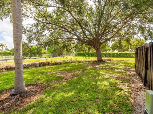 Building Photo - 8329 SW 137th Ave