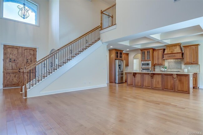 Building Photo - 1007 Old Breckenridge Ln