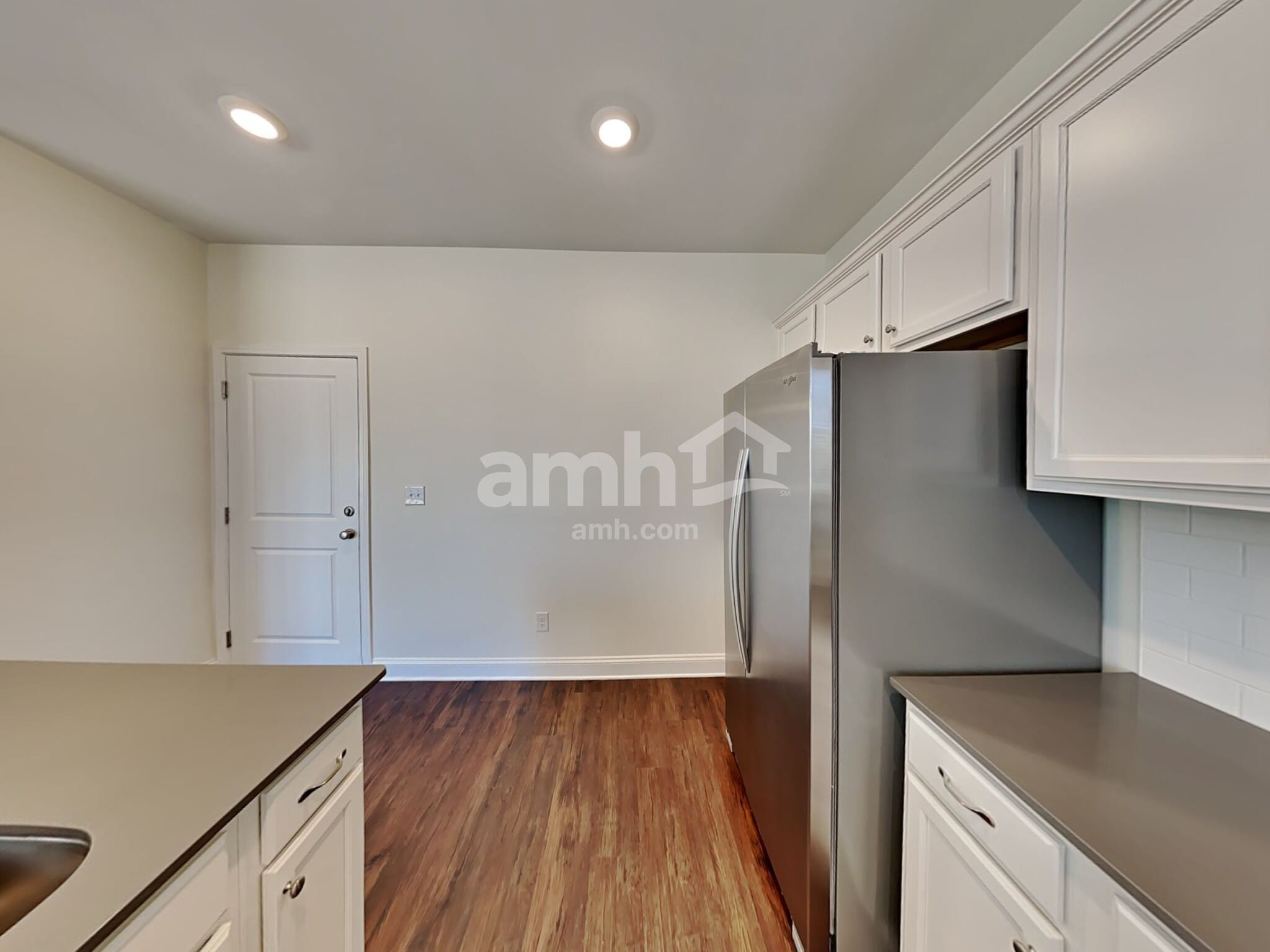 Building Photo - 617 Rivermist Dr