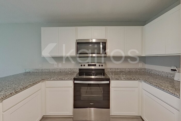 Building Photo - 8035 100th Ave