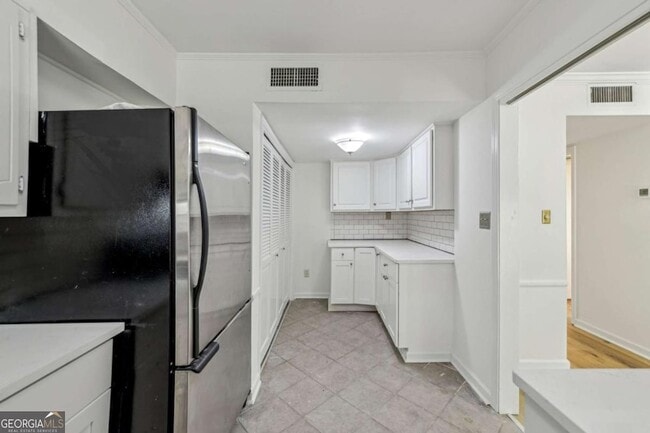 Building Photo - 98 La Rue Pl NW