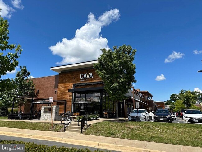 Building Photo - 43395 Briar Creek Terrace