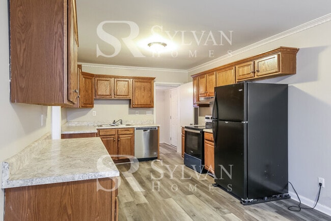 Building Photo - Fall in love with this beautiful 3BR 2 BA home