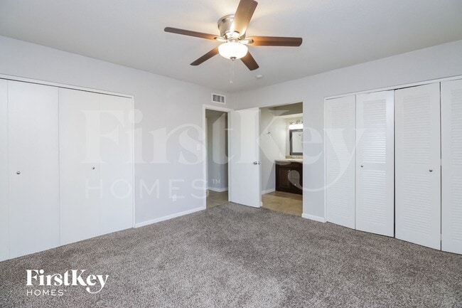 Building Photo - 2182 E Palmcroft Dr